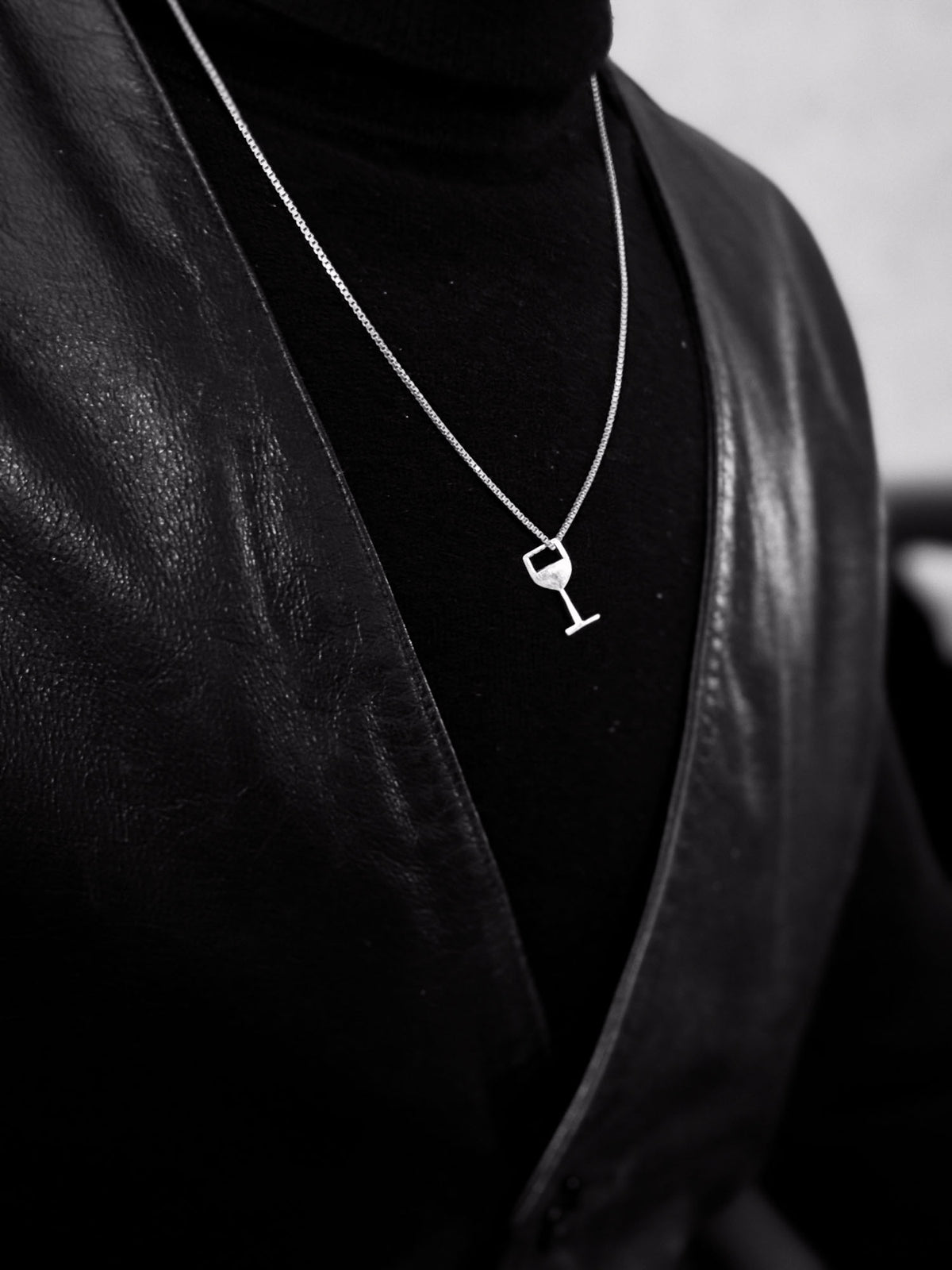 VINO necklace