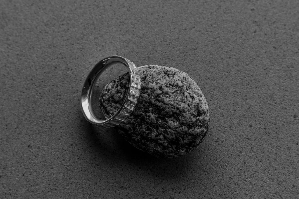 Ring LABYRINTH